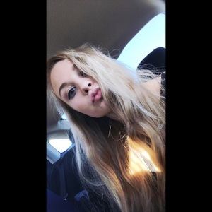 Meet your Posher, Aly